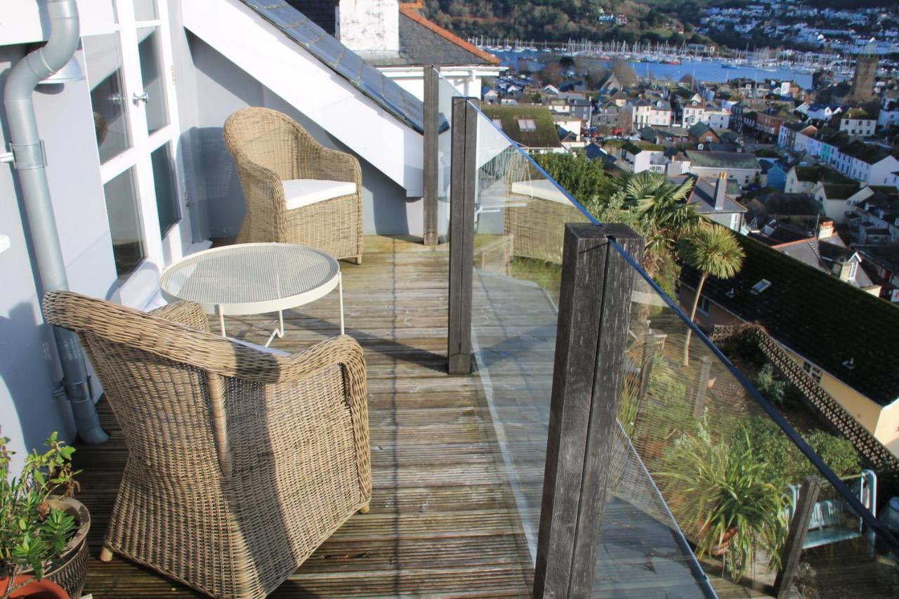 Compass Rose Bed & Breakfast Dartmouth Exterior photo