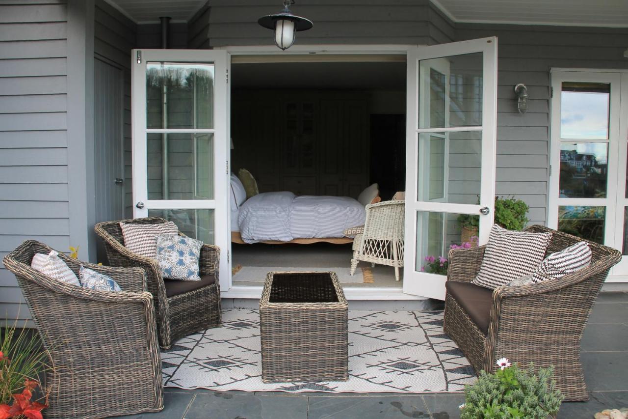 Compass Rose Bed & Breakfast Dartmouth Exterior photo